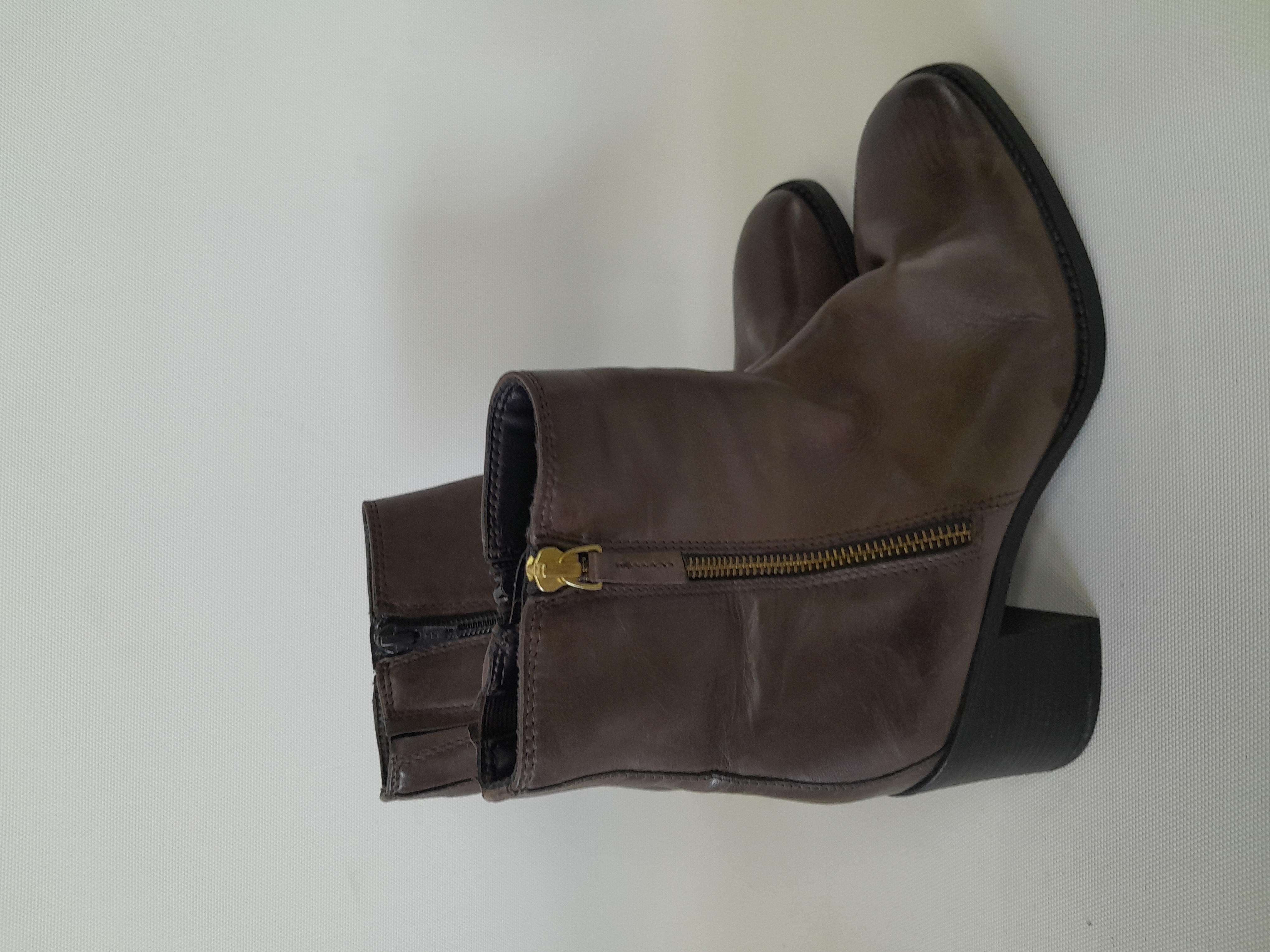 BROWN ANKLE BOOTS
