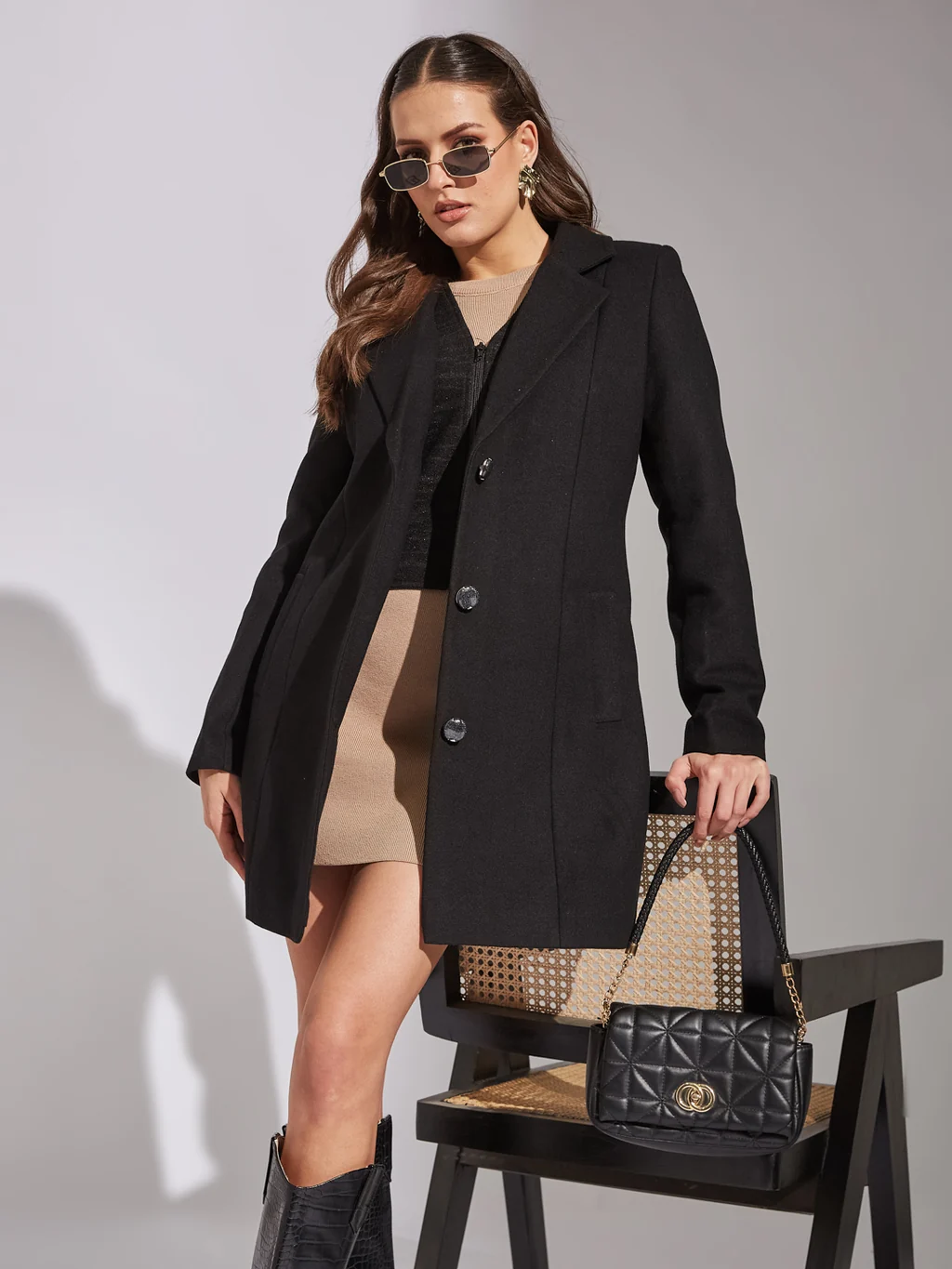 Latin Quarters Women Black
