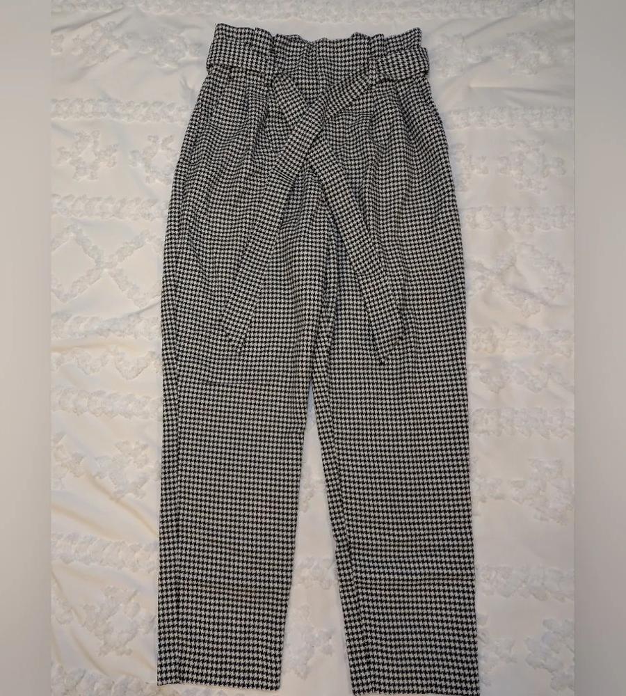 H&M Women’s Black & White Pants