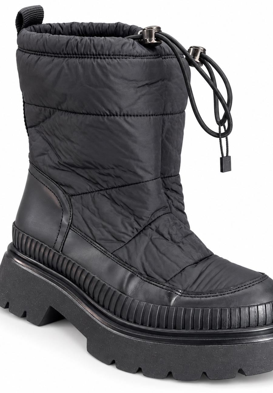 MB Women’s Black Quilted Chunky Winter Boots — view 1 of 2