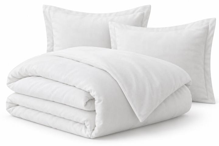 Full/Queen White 3-Piece Comforter Set