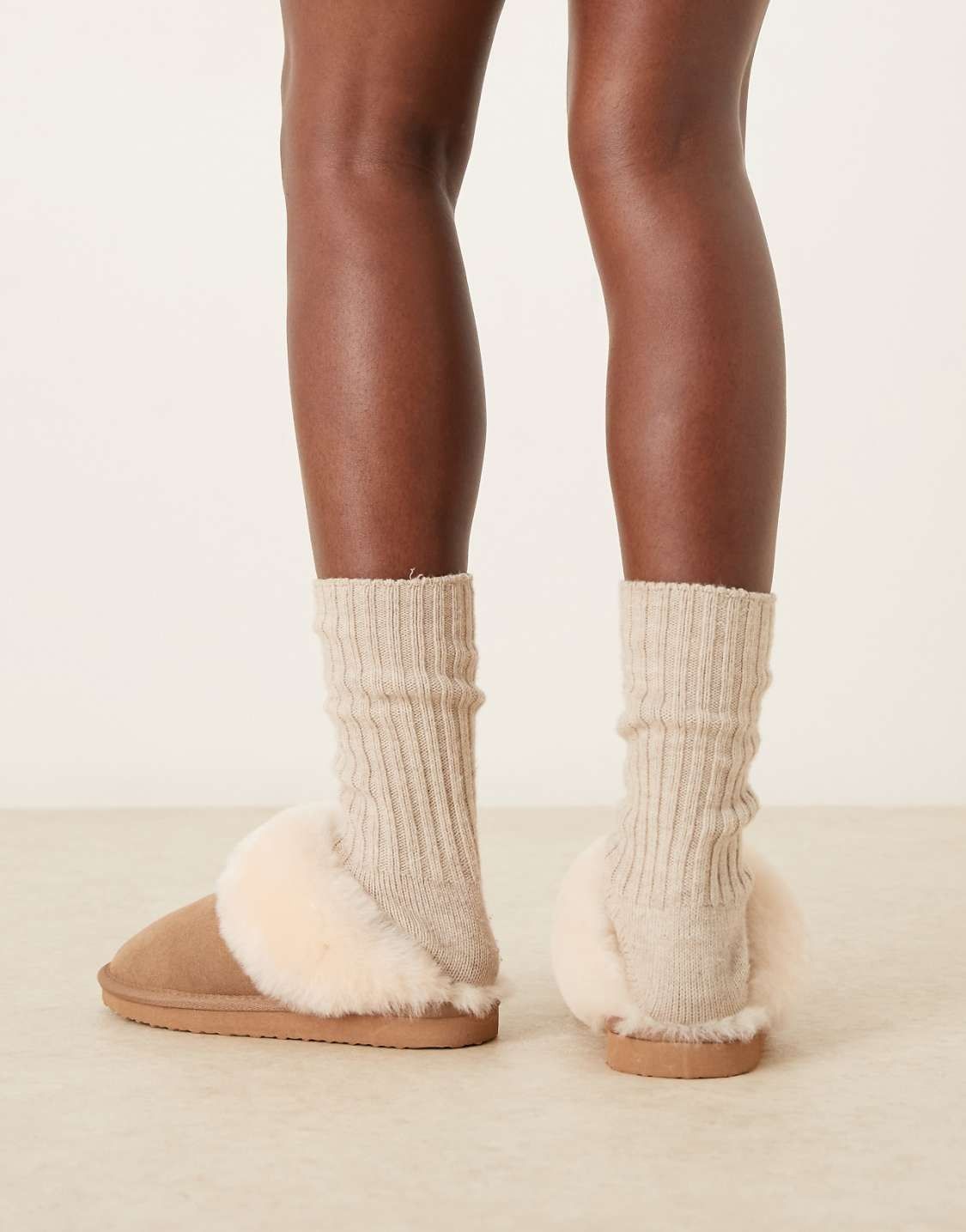 ASOS DESIGN Zamber premium sheepskin slippers in tan suede, photo 4