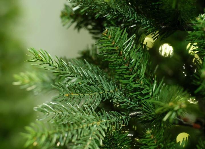 Everlands Idaho Fir Artificial Christmas Tree classic, photo 3