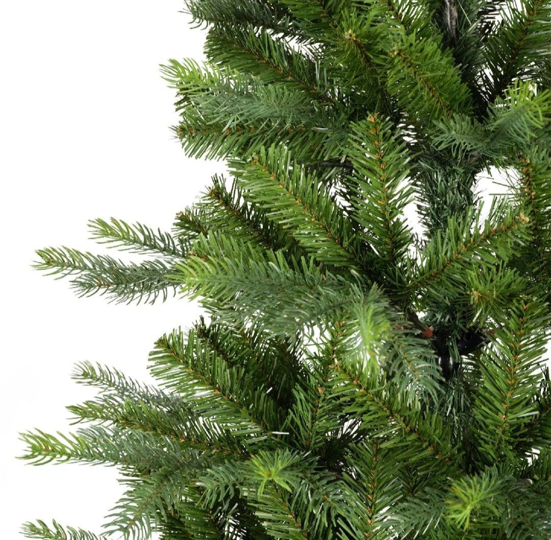 Everlands Idaho Fir Artificial Christmas Tree classic, photo 2
