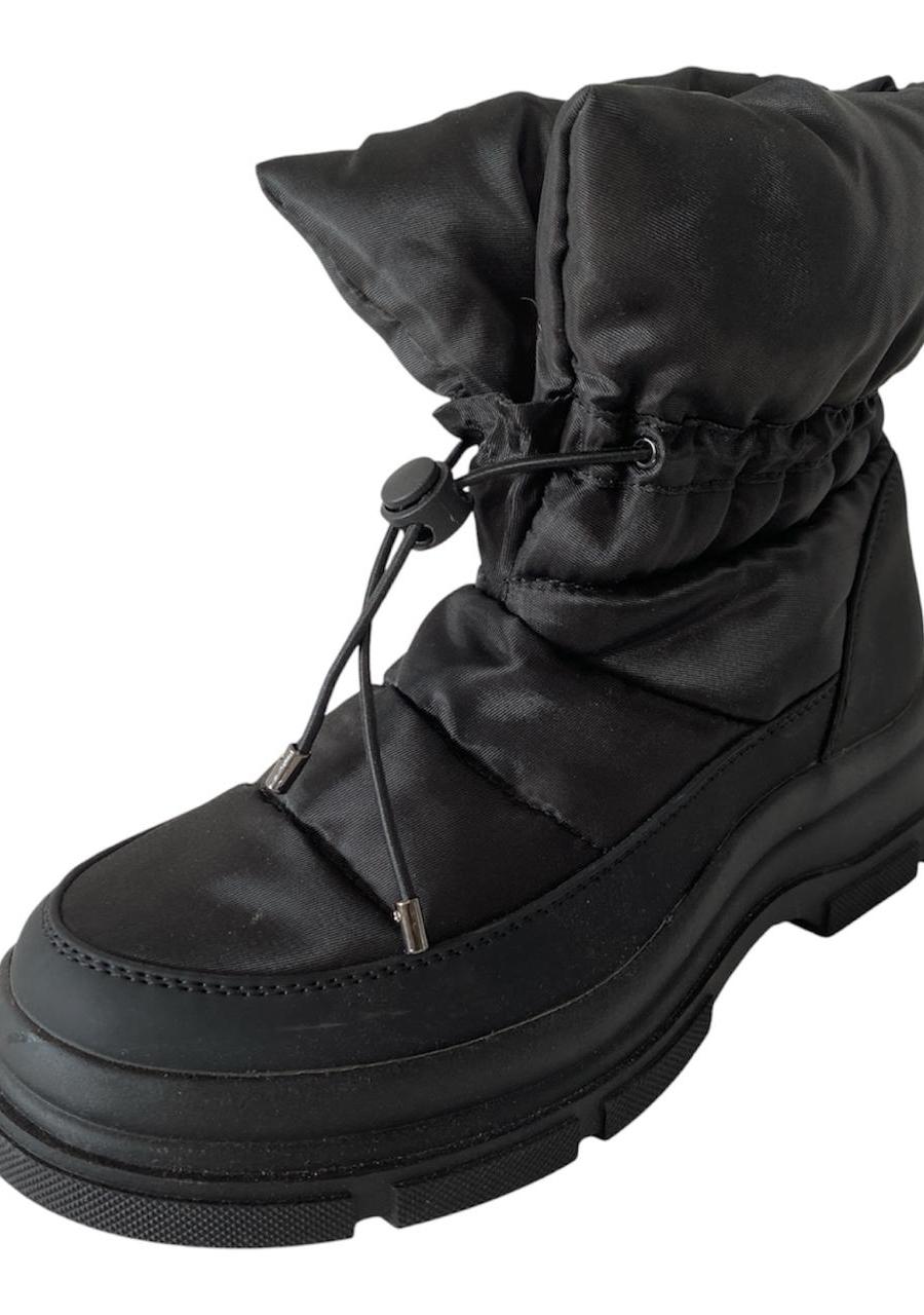 C&A black flexi nylon boot