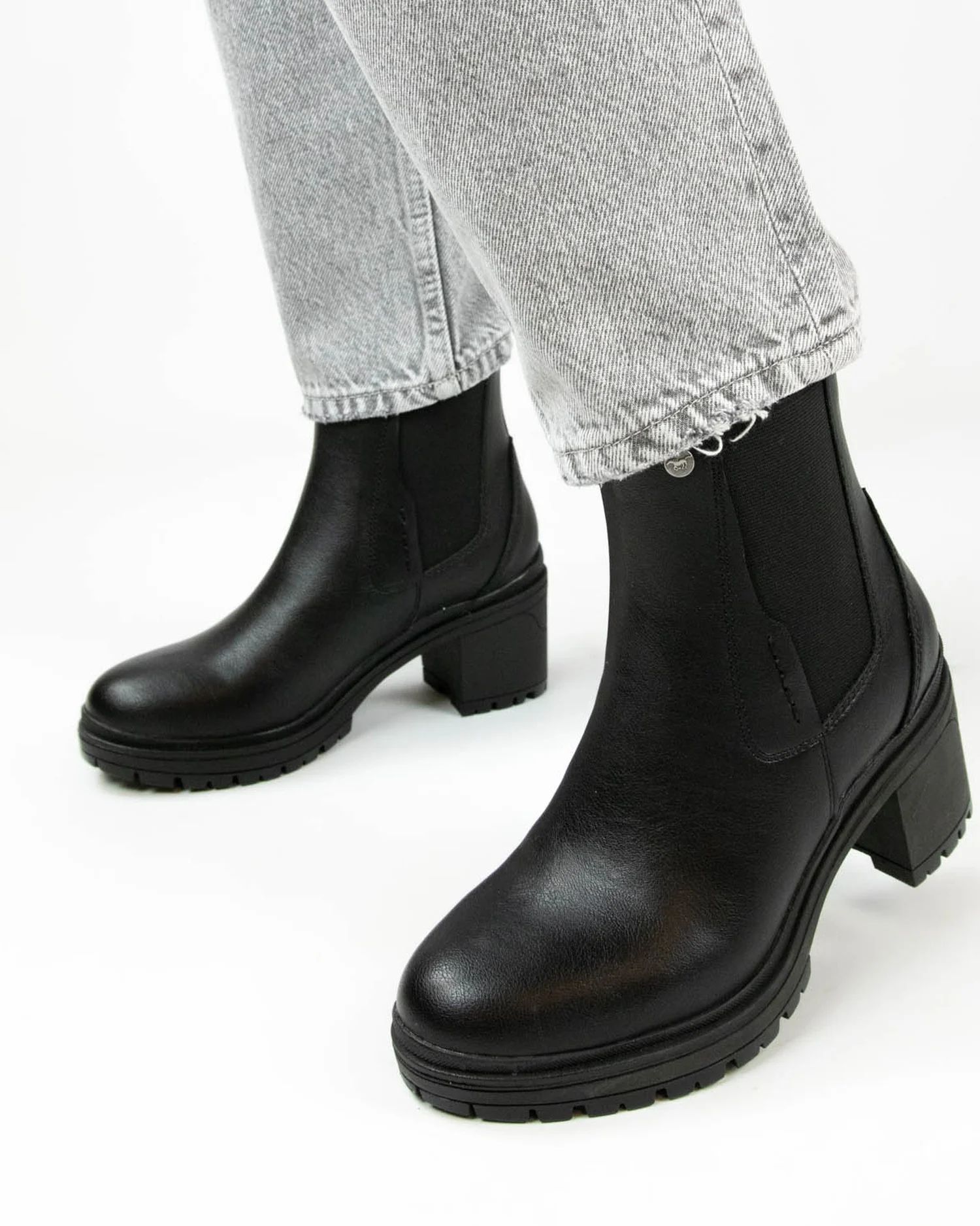 Mustang – Women's Chelsea Boots – Black Leather