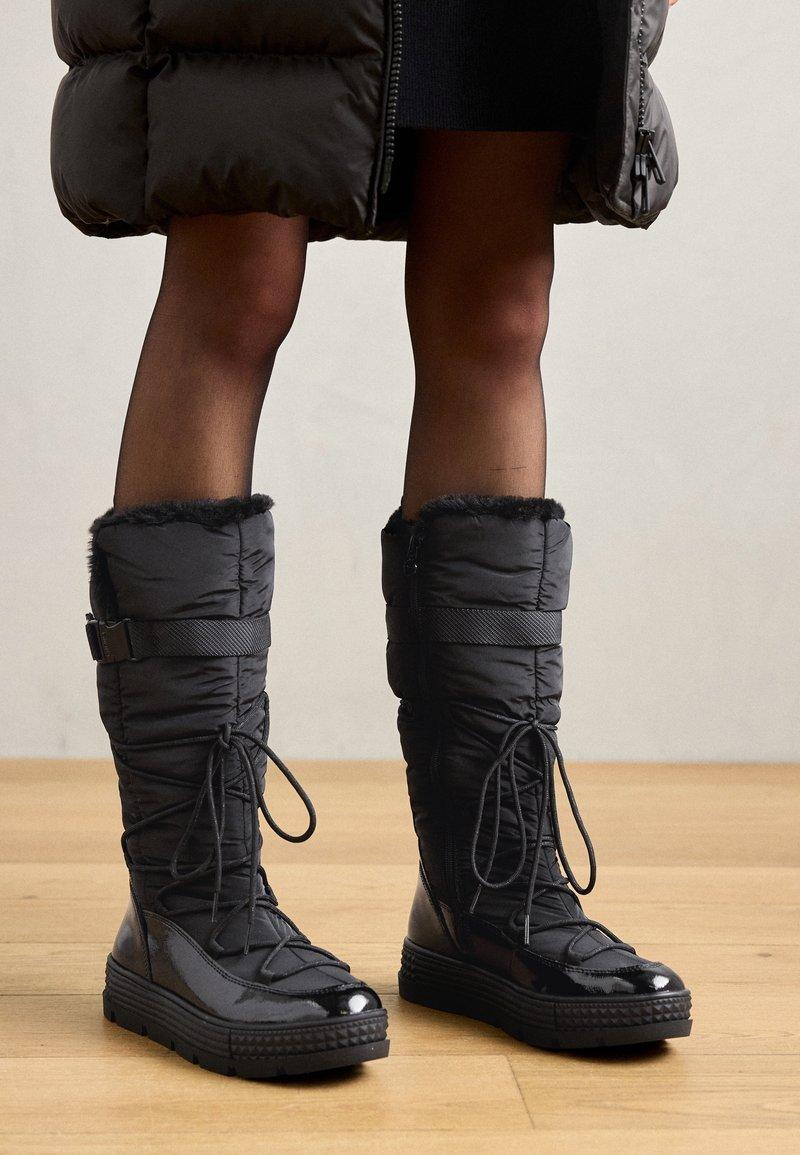 Tamaris Women’s Platform Boots, Black